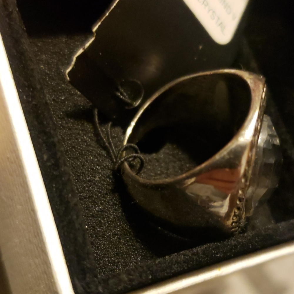 Ring - Picture 2 of 2